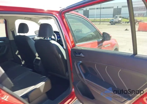 2022 Volkswagen Tiguan 2.0T Se из США, поврежденный, VIN 3VV3B7AX6NM170395